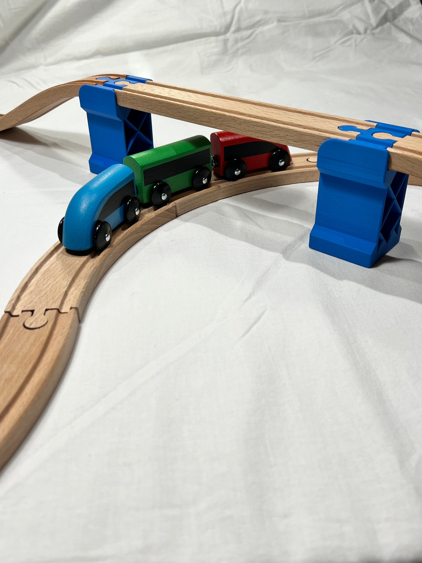 Bropelarset för tågspår – Höj din järnväg med 6,5 cm – Kompatibel med Brio, IKEA och mer