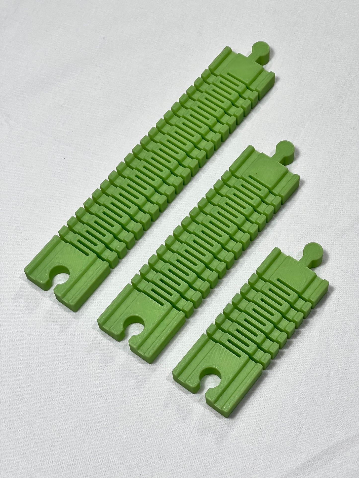 Flexible Train Track Set – 3 Pieces (10 cm, 15 cm, 20.5 cm) – Compatible with Brio, IKEA, Lidl and More